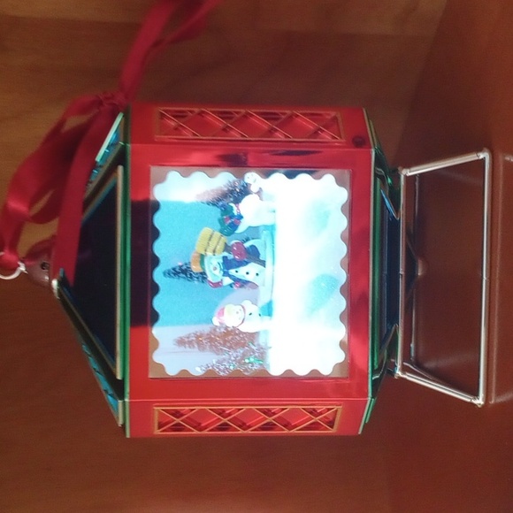 Mr. Christmas Magic Scene Ornaments - Picture 3 of 11